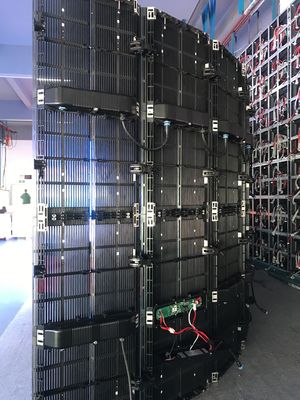 250x500 মিমি মডিউল আকার আউটডোর P10.42 LED ডিসপ্লে আউটডোর স্থায়ী ইনস্টলেশনের জন্য আদর্শ
