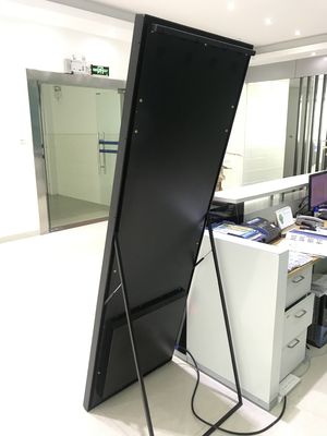 উচ্চ রিফ্রেশ রেট 3840Hz LED পোস্টার ডিসপ্লে ফুল কালার আউটডোর ওয়াটারপ্রুফ LED পোস্টার